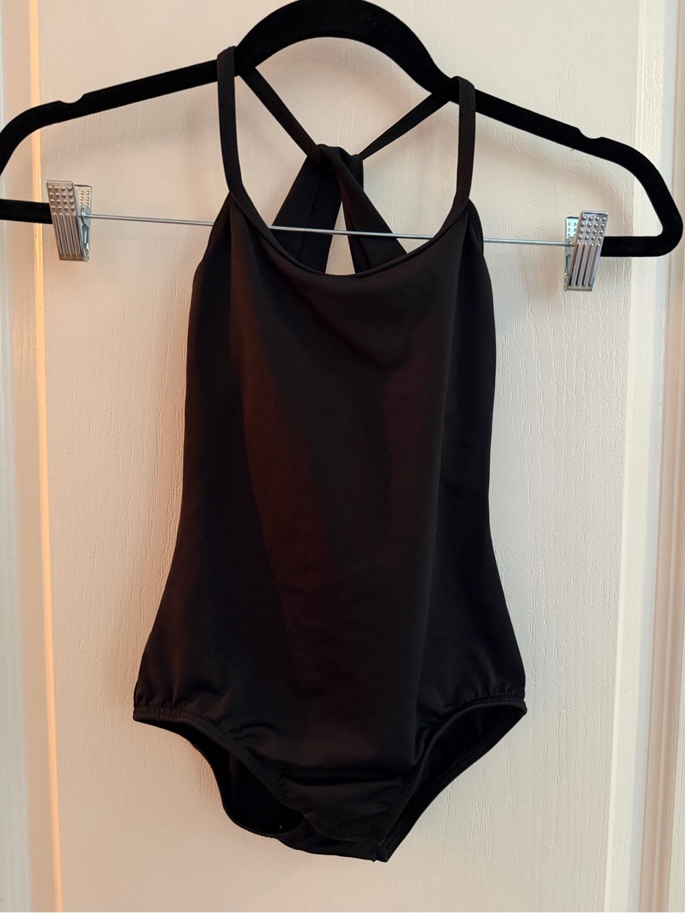 (GIRLS) Black Cross Back Leotard